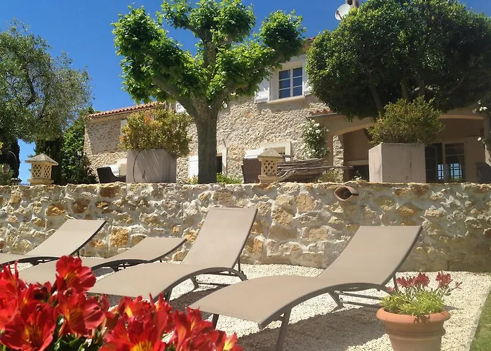 Bastide De Fontvieille Отель типа 